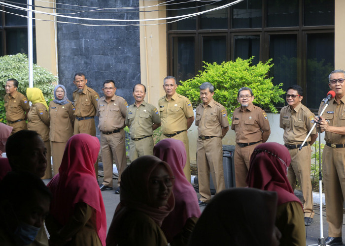 SEMANGAT: Pj Walikota Agus Mulyadi yakin, Bappelitbangda tetap kokoh dan semangat dalam menjalani tsunami perencanaan. Untuk Kota Cirebon yang lebih baik.