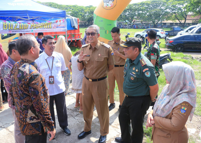 KOORDINASI: Pj Walikota Agus Mulyadi berkoordinasi dengan berbagai unsur mitra. Masyarakat Kota Cirebon sangat merasakan manfaat GPM.