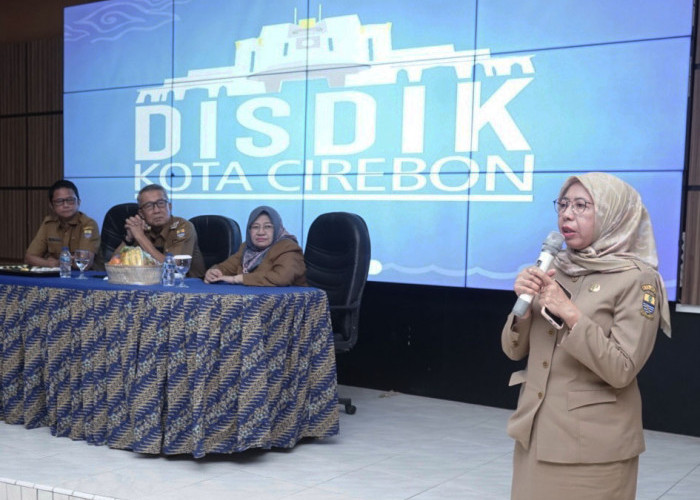 PORSI BESAR: Kepala BKPSDM Sri Lakshmi Stanyawati menyampaikan tentang merit sistem yang akan diterapkan. Juga, informasi kuota ASN maupun PPPK tahun 2024. Dimana, Disdik mendapatkan porsi paling besar. 