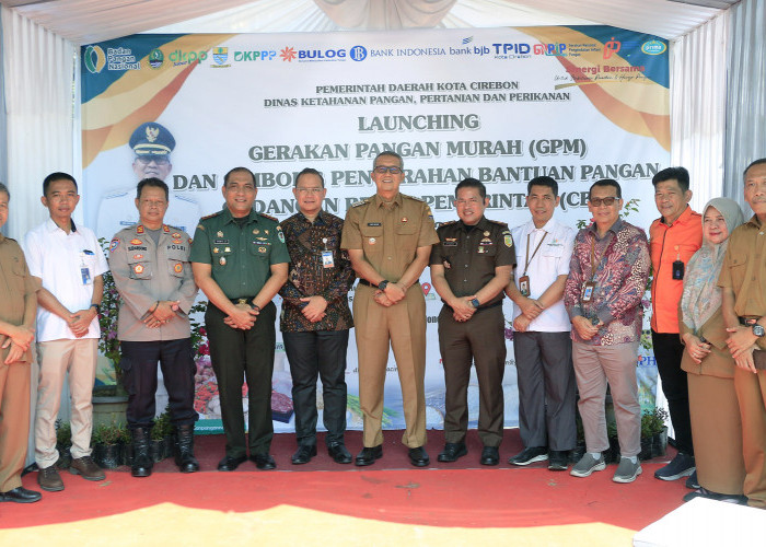 SINERGIS: Pj Walikota Agus Mulyadi didampingi Kepala DKPPP Elmi Masruroh, foto bersama segenap unsur Forkopimda dan mitra, dalam kegiatan GPM.