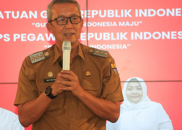   
Foto 4 : MUTU PENDIDIKAN: Pj Walikota Agus Mulyadi mengatakan, meningkatkan mutu pendidikan diwujudkan dengan peningkatan sarana prasarana, dan kompetensi guru.