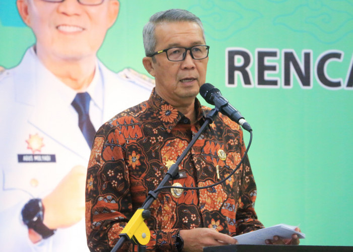 MOMENTUM: Pj Walikota Agus Mulyadi menyampaikan, RKPD Tahun 2025 menjadi momentum optimalisasi, dalam mewujudkan tujuh prioritas pembangunan Kota Cirebon.