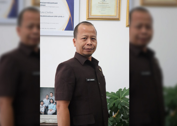 Drs ASEP GINA MUHARAM
INSPEKTUR KOTA CIREBON