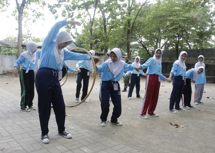 KOMPAK: Kekompakan, harmonisasi, dan sinergitas, menjadi kunci bagi pemuda masa depan bangsa, dalam menghadapi berbagai ancaman global yang mungkin akan terjadi.