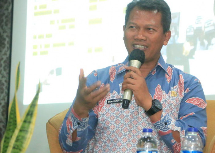 TELADAN: Kepala Bakesbangpol Buntoro Tirto mengatakan, ASN menjadi teladan dan harus memberikan contoh yang baik kepada masyarakat, dalam menjaga kondusivitas Pilkada.