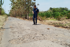  Jalan di Desa Ini Sudah Puluhan Tahun Rusak Parah