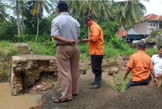 Longsor hingga Atap Rumah Ambruk