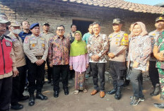 Kemensos Sambangi Rumah Manula Sebatang Kara