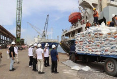 5.200 Ton Beras Impor dari Myanmar Tiba di Indonesia