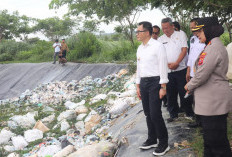 Pj Bupati Cirebon Temui Perwakilan Warga dan Tinjau TPA Kubangdeleg