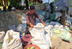 Cara Desa Girinata Atasi Masalah Sampah, Buat SIM dan Dapat Sembako dari Sampah