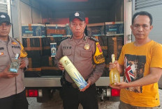 Gagalkan Pengiriman Ribuan Botol Miras