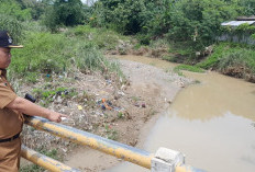 Terbentur Anggaran, Normalisasi Sungai di Kabupaten Cirebon Tidak Maksimal