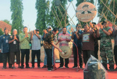 Festival Cai Diraga Nyiru 2024, Pj Bupati Cirebon: Angkat UMKM Desa dan Lestarikan Budaya Lokal         