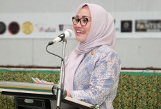 Plt Walikota Cirebon Teken Rekomendasi UMK 2024