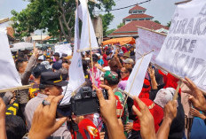 Demonstrasi Jilid III di Desa Surakarta Nyaris Ricuh