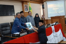 PJ Bupati Sampaikan LKPJ Tahun Anggaran 2023