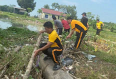 Tindaklanjut Jumat Curhat, Polisi Besih-Bersih Sungai