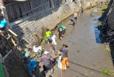 Cegah Potensi Banjir, Aksi Bersih-bersih di Sepanjang Aliran Sungai Citamba 