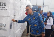 KPU Terima Kotak Suara Susulan, Pj Walikota Cirebon Monitoring Gudang Logistik 