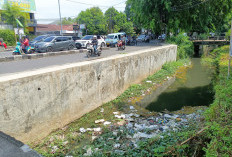 Waspada Potensi Banjir, Normalisasi Drainase Belum Menyeluruh  