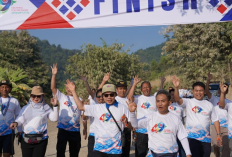 Kegiatan Sedekah Sampah di Momen HUT ke-49 Indocement