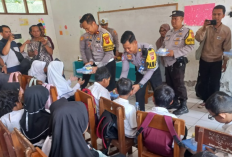  Pembagian Makanan Bergizi Gratis di SDN 1 Kenanga dan SLBN Kabupaten Cirebon 