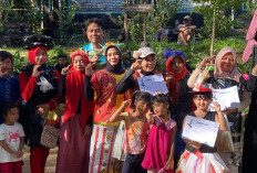Kemeriahan Hari Jadi Cirebon di RW 15 Kalijaga, Suhendrik Hadir dan Bacakan Puisi Cirebon Asyik 