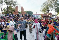 Pj Walikota Cirebon Ikut Menari Bersama 500 Penari di Ajang Edu-Heritage Haul Sunan Gunung Jati