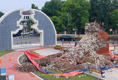 Proyek Pataraksa Dikorupsi, Tiga Tersangka Dijebloskan ke Rutan Cirebon