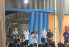 Jokowi: Bansos Pangan sampai Juni, kalau Ada Uang Lanjut Lagi