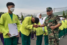 Kampus 2 STIKKU RS Ciremai Berikan Beasiswa 93 Mahasiswa Berprestasi