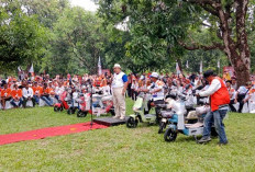 Ateng Bagi-bagi Sepeda Listrik dan Sepeda Gunung