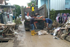 DLH Angkut Ribuan Ton Sampah Sisa Banjir 