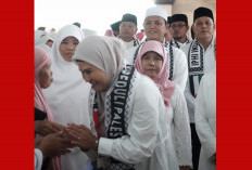 Bupati Nina Melantik Pengurus Majelis Taklim Perempuan IPHI Kabupaten Indramayu