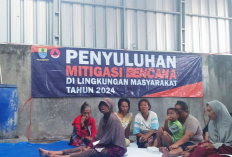 Ibu-ibu RW 09 Kesunean Selatan Ikuti Sosialisasi Mitigasi Bencana