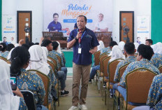 Pelindo Mengajar di SMA Negeri 8 Kota Cirebon