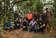 Ekspedisi Puncak Gunung Tilu: Mengungkap Situs Batu Naga dan Goa Indrakila  