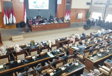 Pimpinan Komisi DPRD Kuningan Terbentuk