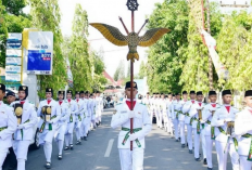 Sebelum Sidang Paripurna Istimewa, Kirab Tunggul Pataka dan Lambang Daerah 