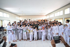 Pj Bupati Ajak Karateka Cilik Jaga Sesama dari Aksi Bullying di Sekolah