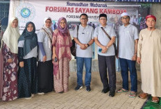 Bersama FORSIMAS Attaqwa Centre Peduli Muslim Kamboja