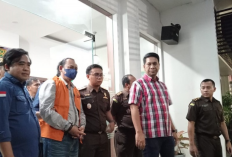 Diduga Lakukan Mark Up APBDes, Kuwu Ciwaringin WG Ditahan Kejaksaan Sumber  