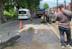 Jalan Cipto Mulai Ditambal