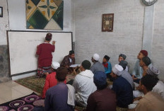 Rumah Tuli Jatiwangi Khusyuk Belajar Ngaji dan Ilmu Agama